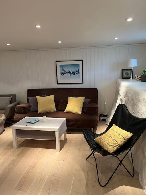 Apartamento Hybel Med Bad Egersund Exterior foto